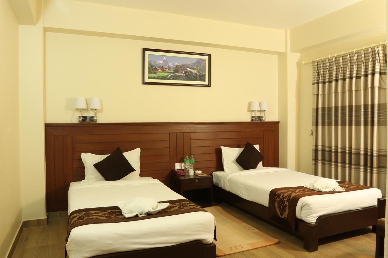 Hotel The Coast Pokhara Ngoại thất bức ảnh