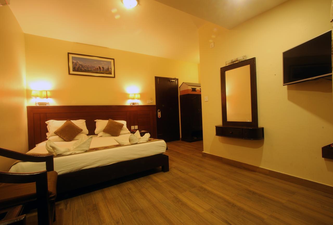 Hotel The Coast Pokhara Ngoại thất bức ảnh