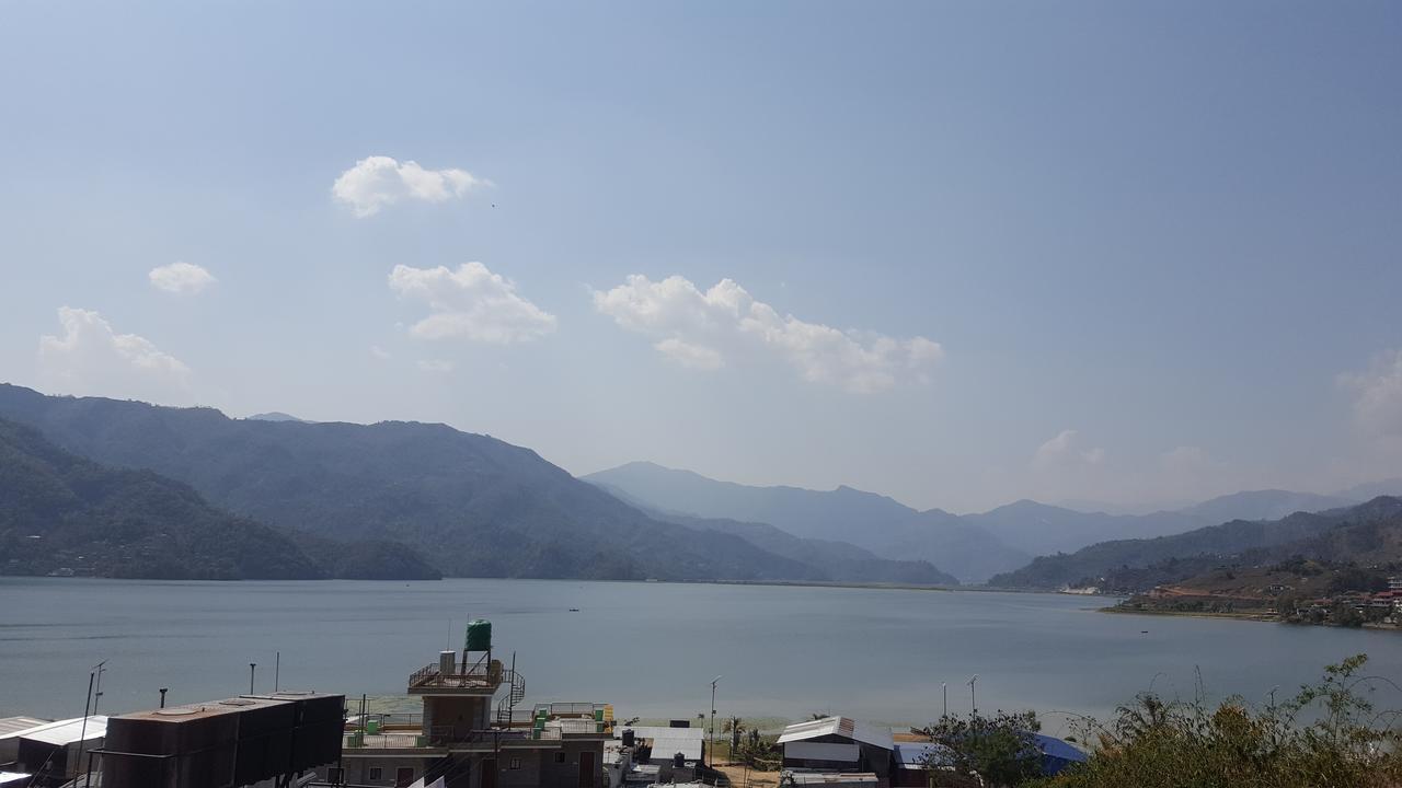 Hotel The Coast Pokhara Ngoại thất bức ảnh